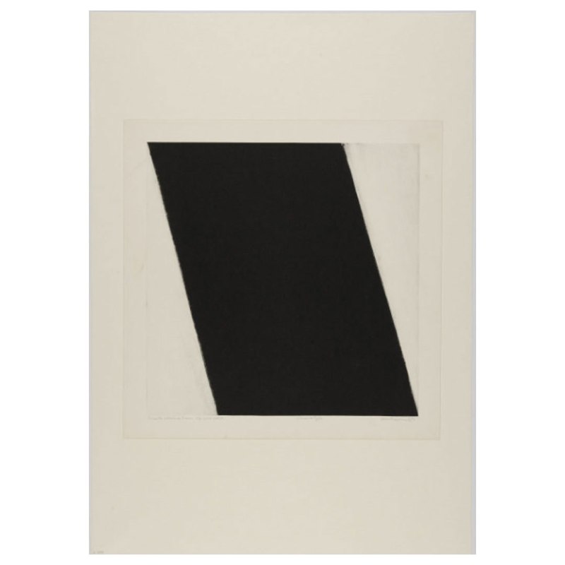 Zwarte schuine baan op wit veld&nbsp;(1972)